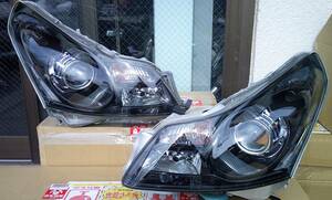 美品　日産 スカイライン V36前期 　インナーブラック仕様（艶あり仕上げ）左右セット AFS無　 HID KOITO 100-63861 （管29）