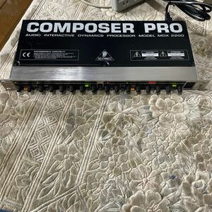 BEHRINGER ベリンガー COMPOSER PRO MDX2200 PA機器