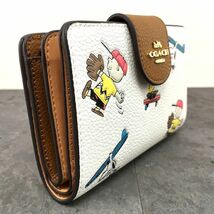 ☆送料無料☆ 未使用品 COACH ミディアムウォレット スヌーピー ホワイト 97_画像3