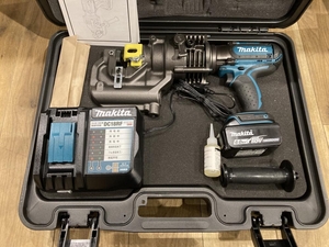 018★未使用品・即決価格★マキタ makita 充電式パンチャ PP200DRG