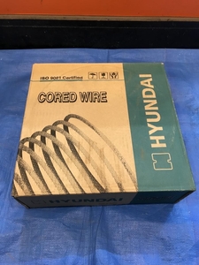 013♪未使用品・即決価格♪HYUNDAI　ヒュンダイ フラックス溶接ワイヤ SF-71 1.2ｍｍ　20ｋｇ　箱汚れ有 同梱不可　伝票直張り