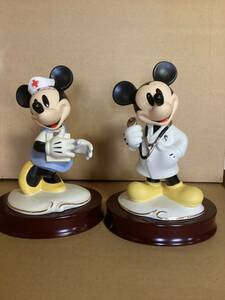 ディズニー ミッキーマウス ドクター/ミニーマウス ナース フィギュリンセット　WALT DISNEY MICKYMOUSE DOCTOR/MINNIEMOUSE NURSE SET