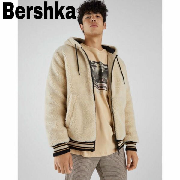 Bershka ベルシュカ ボアジャケット パーカー ブルゾン