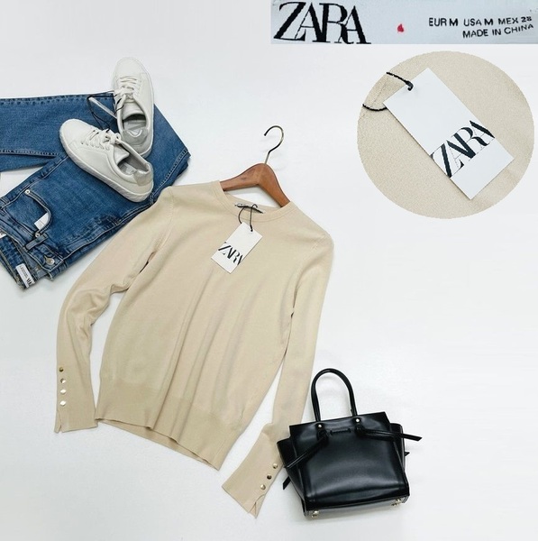 未使用品 /M/ ZARA アイボリー 長袖ニットセーター レディース タグ オフィスカジュアル トップス 通勤 大人可愛いゴールドボタン ザラ 