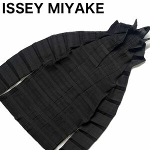 【送料無料】ISSEY MIYAKE イッセイミヤケ プリーツ　変形シャツ　長袖　レディース　ブラック　黒　変形デザイン　シャツ　カットソー　M