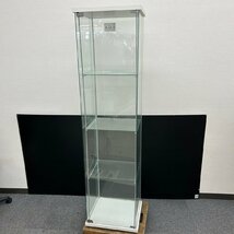 桐生店【NO delivery・中古品】1-88 IKEA イケア DETOLF デトルフ 4段ガラスショーケース/ガラス扉キャビネット【AA-926745-1】直接引取限_画像1