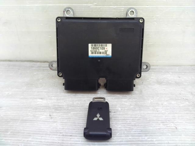 デリカD5 DBA-CV5W エンジン コンピューター コントロール ECU W23A19 E6T70886 yatsu