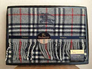 【BURBERRY】バーバリー ひざかけ　 ウール100% 西川産業