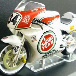 1/24 スズキ RGV500 SUZUKI RGV 500 ケヴィン・シュワンツ #34 1993MotoGP ixo 完成品の画像5