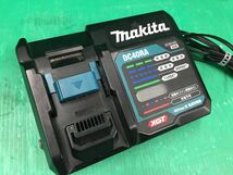 ☆マキタ makita 40mm充電式ハンマドリル HR005GRMX 40Vmax ハツリ可 バッテリ40V4.0Ah×2(充電回数各10回)充電器付 SDSマックス　中古品_画像7