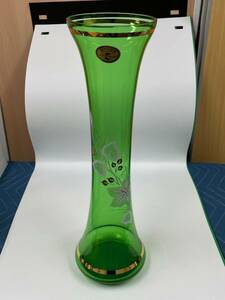 【未使用品】 BOHEMIA ボヘミアグラス　花瓶　グリーン　高さ/41cm　底部/12.5cm　開口/11cm