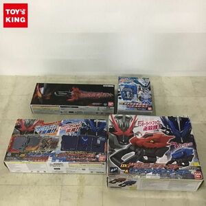 1円〜 バンダイ 仮面ライダーセイバー DXドラゴニックナイト＆キングライオン大戦記ワンダーライドブック 他