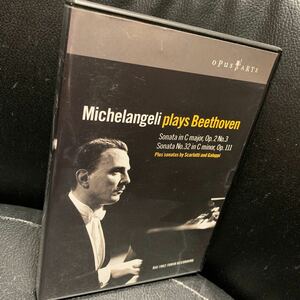 DVD ミケランジェリ・プレイズ・ベートーヴェン　Arturo Benedetti Michelangeli plays Beethoven