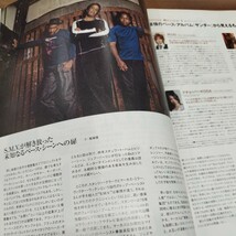 BASS　MAGAZINE2008.9 全ベーシスト必聴の歴史的名盤『サンダー』のすべて　最強の低音　奇跡のトリオ、S.M.V.結成！_画像9