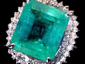 1円～【ジュエリー極】極上エメラルドグリーン 超大粒天然エメラルド8.88ct＆ダイヤモンド0.80ct 超高級Pt900リング h6357okl【送料無料】