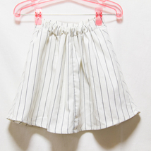 19ｍ07 AIRLY momo ミニスカート サイズ140_画像3