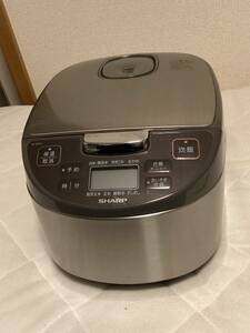 中古美品　シャープ 炊飯器 KS-S10J-S　マイコン方式 5.5合 黒厚釜 球面炊き シルバー 