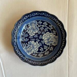 江戸後期 天保 古伊万里 染付 白抜 牡丹 唐草 膾皿 Edo Koimari blue and white porcelain peony bowl