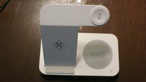 Apple用品　3系統充電器（スマホ・AppleWatch・AirPods）　ジャンク