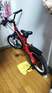 【埼玉直接引取限定】【室内保管】【使用少ない綺麗です】子供用自転車１６インチ？　小学校低学年向け