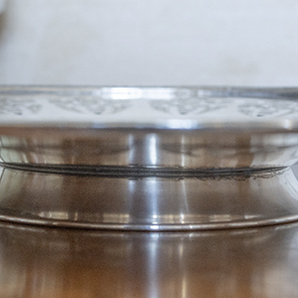 USA シルバー ケーキトレイ 足つき シルバー 銀の菓子器 皿 フィリグリー 透け アメリカ製 輸入 什器 アンティークの画像3