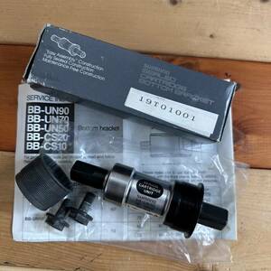 SHIMANO / DEORE XT BB-UN70 BC1.37 68 115 DOUBLE D-H NEW OLD STOCK