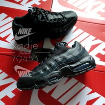 新品 正規品 NIKE ナイキ AIR MAX 95 エアマックス 95 エッセンシャル 黒 ブラック トリプルブラック 26.5cm US8.5 箱付き_画像1