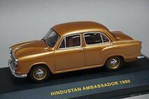 IXO イクソ 1/43 Hindustan ヒンドスタン アンバサダー 1980 ゴールド CLC070_画像1