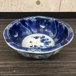 伊万里 ベロ藍 深皿 手書き 花模様 高さ約9.5cm 重量約1.8kg　012902w/T21（80）