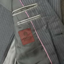 TAKEO KIKUCHI 2ボタングレーストライプスーツ(1) 定価66,000円 タケオキクチ｜122_画像3