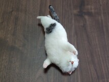 ＊obu＊ハンドメイド＊ 羊毛フェルト　猫 和猫 ごろ寝 キジトラ白猫 ねこ　ねじり へそ天 手のひらサイズ_画像2