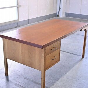  Denmark made I na-*la-sen with a tier of drawers on one side desk cheeks material oak material desk working bench Vintage Mid-century EjnerLarsen