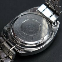 希少 RADO MARSTRON ラドー マーストロン 電磁テンプ式 ジャンク 緑文字盤 9面カットガラス 赤/赤デイト スイス製 メンズ腕時計_画像7