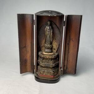 時代　厨子仏　菩薩　木造　/　時代物　仏像　仏像彫刻　仏教美術　厨子　木工芸　東洋彫刻　.0887
