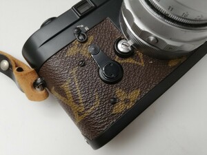 貴重！ライカM 3 ルイ・ヴィトン柄　カメラ　　　　　　　　　　LEICA M 3 Louis Vuitton pattern ＋エルマー90mmf3.5。中古美品