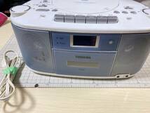 大量出品中！片付け身辺整理処分、まとめて取引歓迎！ TOSHIBA 東芝 CDラジカセ TY-CDS5 オーディオ AM FM カセット 通電チェック済み_画像1