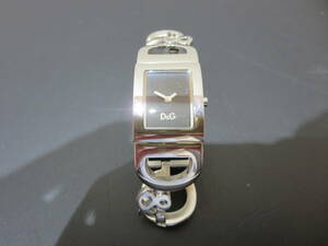 #34281　ジャンク　Dolce&Gabbana　ドルチェ＆ガッバーナ TIME 　レディース クォーツ　2針 スクエア 　腕時計