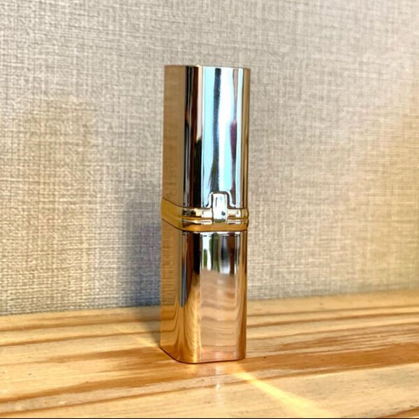 定価2200円 ロレアルパリ カラーリッシュ ルージュ N 160