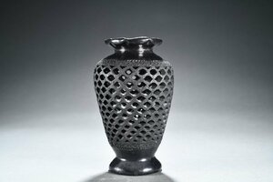 【善古堂】某有名収集家買取品 時代物 施釉陶 黒釉透かし彫り花入り 花器 骨董品 古美術0105-29H　