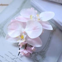 桜色の淡い胡蝶蘭　桜を添えて　コサージュ　入学式　卒業式　謝恩会　288_画像1