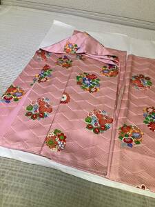 小紋　正絹　カラフル　桐　菊　牡丹　梅　波　ピンク色地　着物　和服　和装　着物コーデ　リメイク　衣装　百貨店　高級