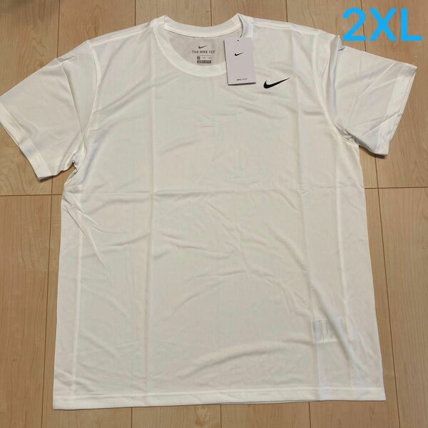 NIKE ドライフィット　レジェンド　Tシャツ