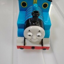 送料無料　アニメグッズ　プラレール プッシュンゴー トーマス 「きかんしゃトーマス」　中古　動作確認済み_画像3