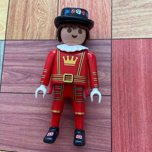 中古プレイモービル 英国アクセサリー　ビーフィーター　ドールハウス　ミニチュア　Kindly search playmobil yoru!