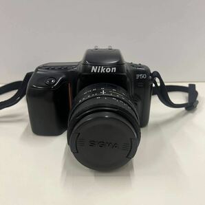 Nikon ニコン F50D 一眼レフ フィルムカメラ / SIGMA 24-70mm 70-300mm 取説付きの画像1