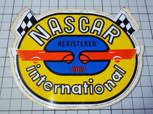 1967 NASCAR international REGISTERED ステッカー 当時物 です(130×103mm) ビンテージ ナスカー インターナショナル 