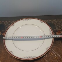 ノリタケ 　Noritake 　カップ& ソーサー 大皿　中皿　花模様　ワインカラー_画像4