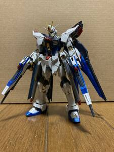 RG リアルグレード　ストライクフリーダムガンダム　チタニウムフィニッシュ　完成品　ジャンク