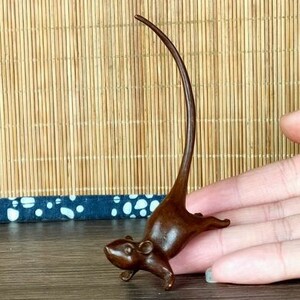 56g ねずみ ネズミ 鼠 干支 子 煎茶道具 置き物 置物 動物 箸置き 伝統工芸品 茶道具 民芸品 細密彫刻 車内置物 机 純銅製 金属 銅 ra56