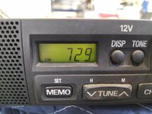 ★U62T 三菱　ミニキャブ トラック VX-SE　平成15年　純正　スピーカー内蔵　オーディオ　ラジオ　AM FM　MK387473★_画像2